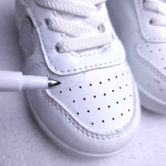 First Steps White Silver Heart High Top Sneakers Baby/Infant/Walker, Size 4 - Picture 3 of 7